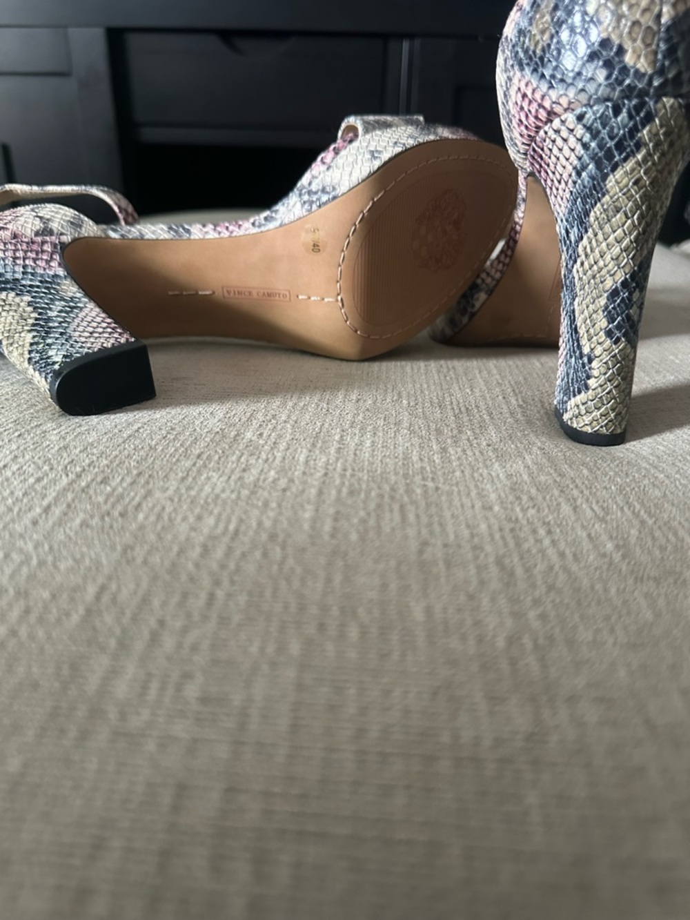 Vince Camuto Sathina Heels - Picture 5 of 5